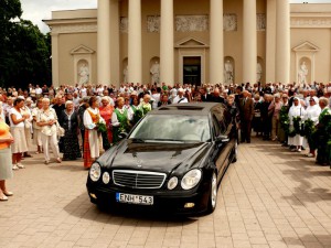 Mons. Svarinsko laidotuvės (21)